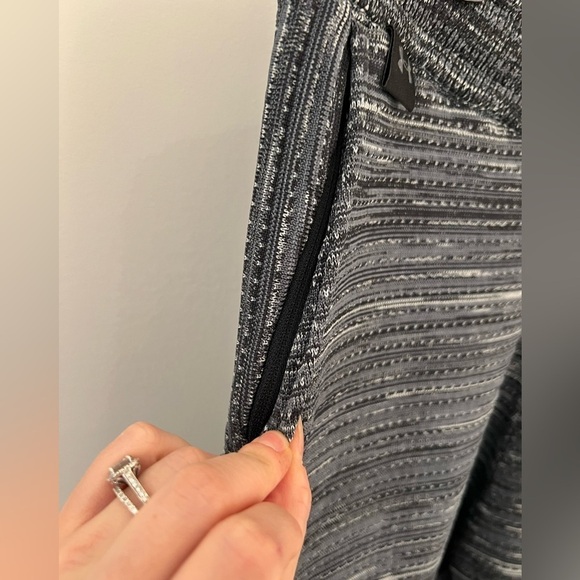 NEW‎ Under Armour | Rush Intelliknit Gray Pants Sz L - Picture 3 of 15